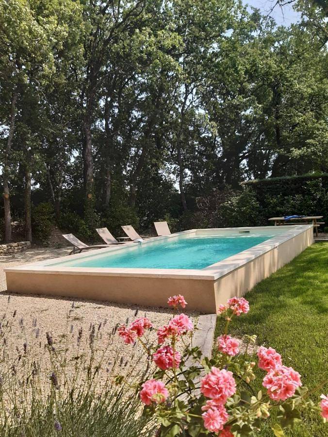 Chambre d’hôte pour 2 personnes, avec Terrasse et Jardin ainsi que Piscine et Vue