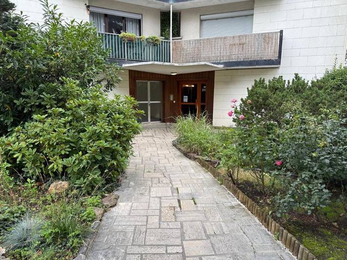 Gîte pour 3 personnes, avec jacuzzi et jardin à Les Lilas - 2