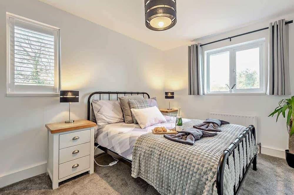 Rockford Cottage 3 Bed New Forest House & Garden in Sopley, Hampshire