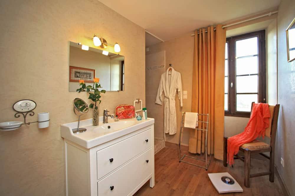 4*, Piscine chauffée, Parc1ht, Maison climatisée, Sans visà vis,10 mndord Vallée in Saint-Julien-de-Lampon, Quercy