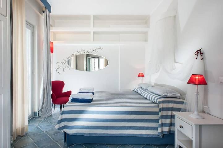 Apartamento entero, Loggia   Appartment with large sea view terrace and swimming pool in Vibonati, Cilento Coast
