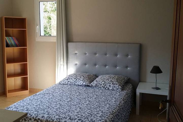 Location de vacances pour 6 personnes, avec jardin et terrasse à Châteauneuf-de-Gadagne - 3