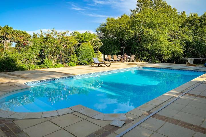 Location de vacances pour 10 personnes, avec terrasse et jardin à Montréal (Lanquedoc-Roussillon) - 2