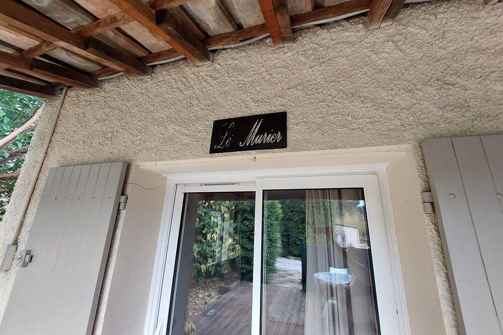 Entire apartment, Gîte Le Mûrier in Lauris, Parc naturel régional du Luberon