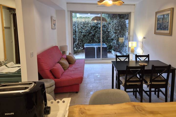 Ferienwohnung für 4 Personen, mit Pool und Terrasse, kinderfreundlich in Saint-Tropez - 2