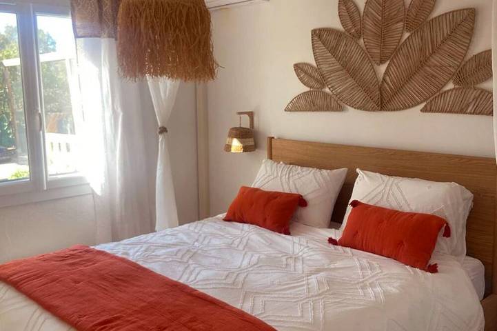 Location de vacances pour 10 personnes, avec piscine à Rocbaron - 2