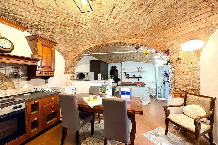 Ferienwohnung für 2 Personen, mit Garten, mit Haustier in Savona