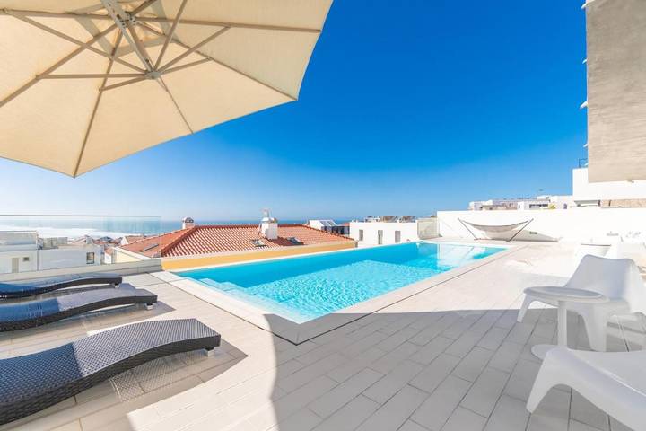 Casa de férias para 10 pessoas, com Varanda e Jacuzzi e ainda Terraço and Piscina em Praia da Areia Branca