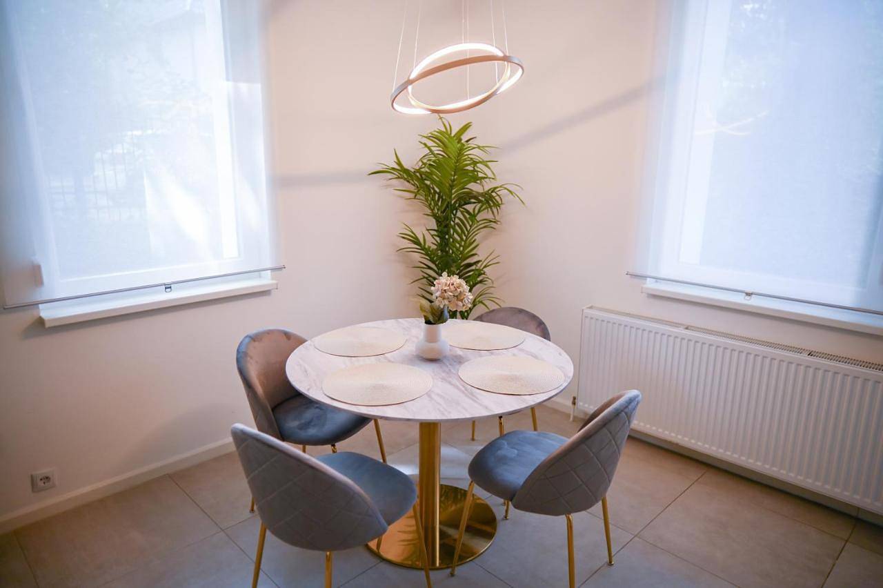 Ganze Wohnung, One-Bedroom Apartment in Westend Berlin, Berlin