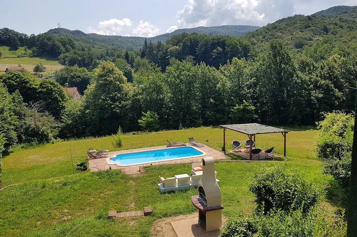 Agriturismo für 8 Personen, mit Garten in Ligurien