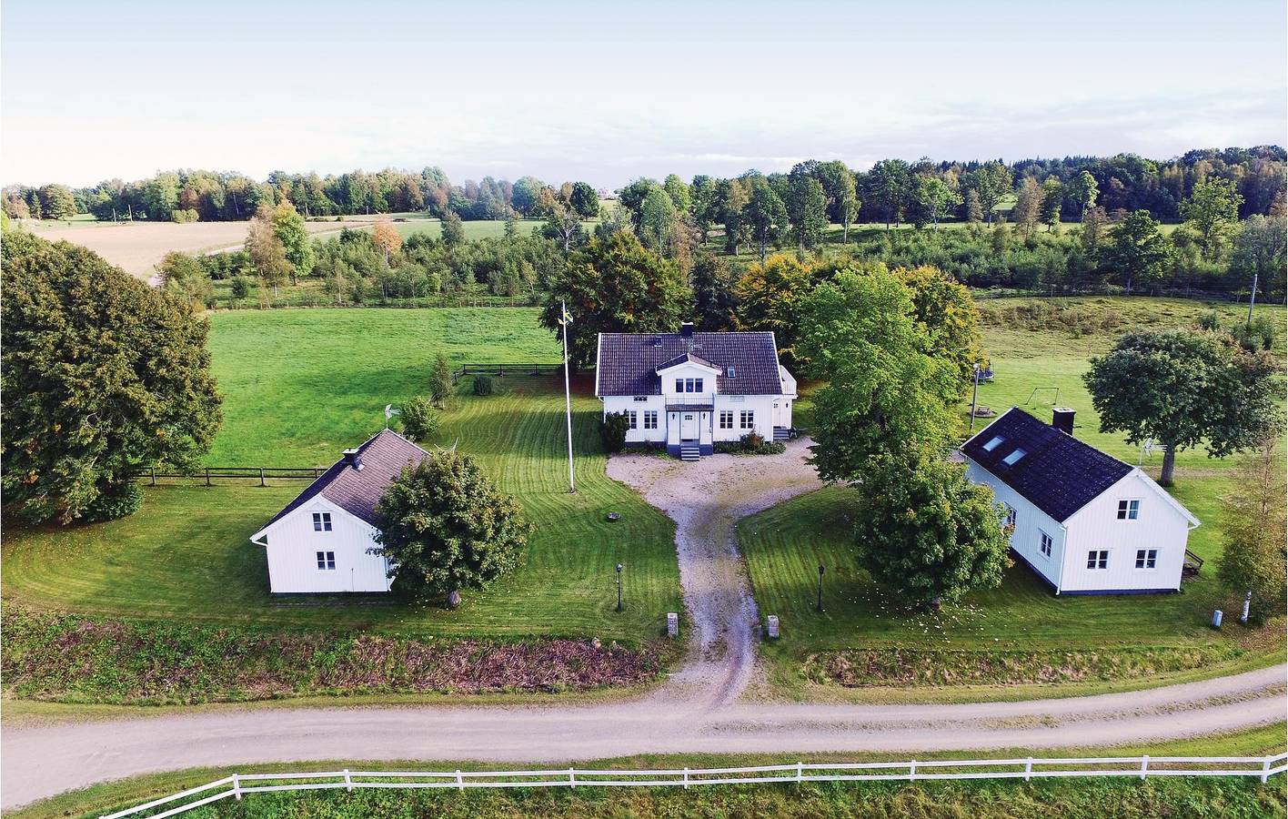 Hus för 10 Personer med trädgård in Kölingareds distrikt, Västergötland