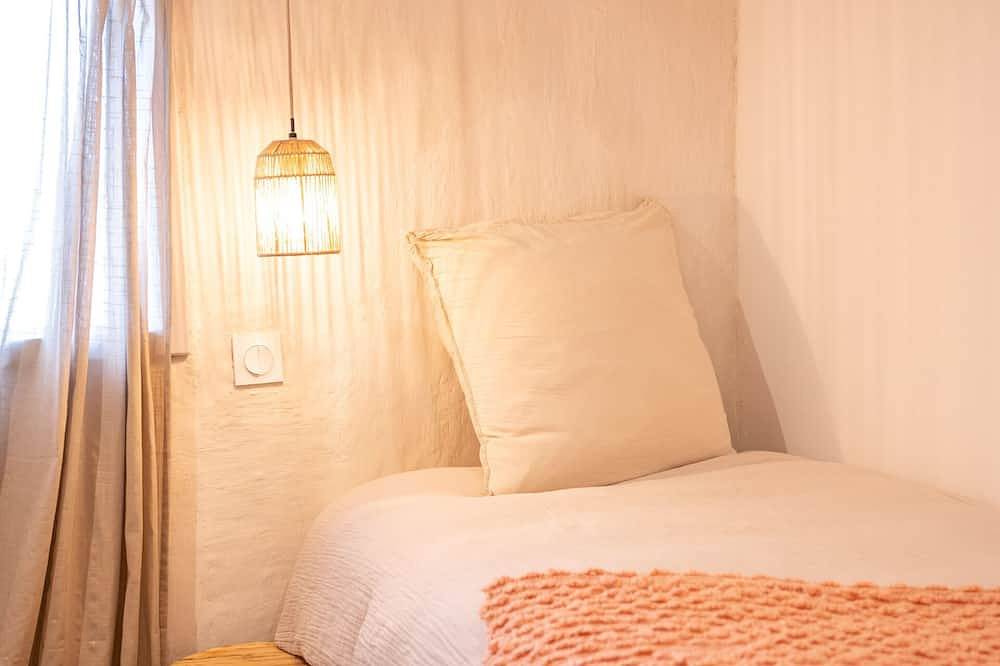 Ganze Wohnung, Apartment-Familie-Ensuite mit Bad-Terrasse in Salon-de-Provence, Mittelmeerküste (Frankreich)