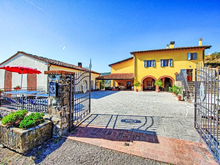 Appartamento per 8 persone, con giardino e panorama nonché terrazza, con animali domestici in Pontassieve