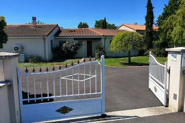 Gîte pour 8 personnes, avec jardin à Vendeuvre-du-Poitou