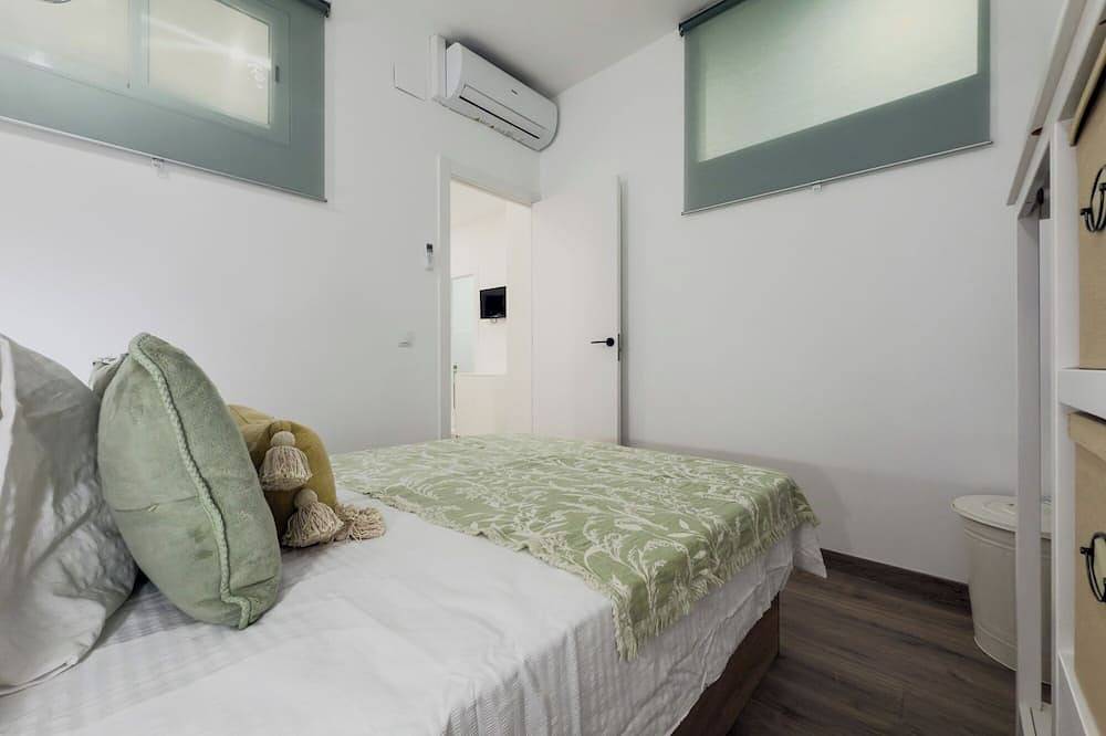 Ganze Wohnung, Apartment 1 in Ronda Sant Pau in Barcelona Zentrum, Barcelona