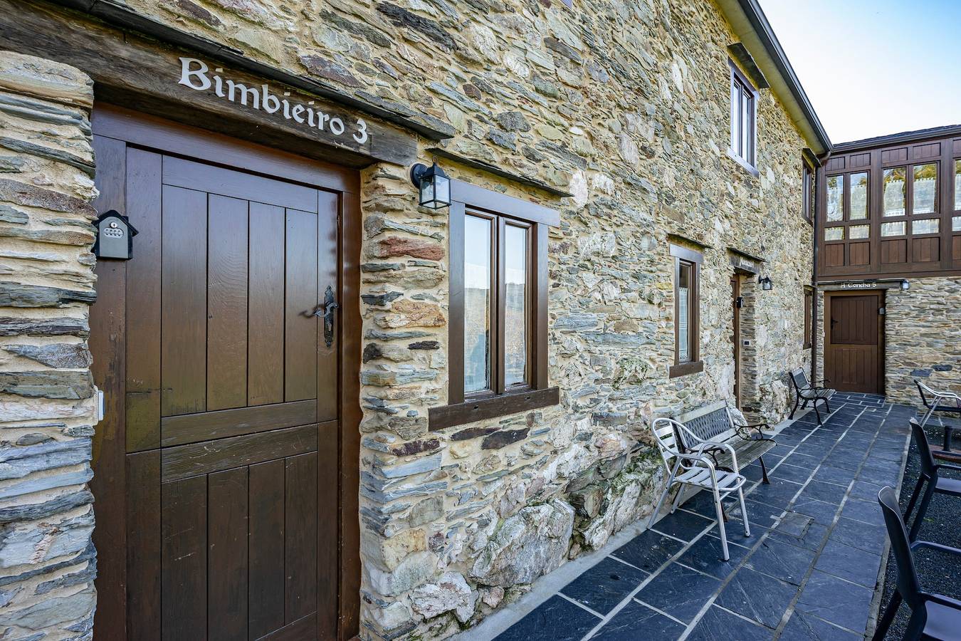 Country House 'Bimbieiro' with Shared Terrace, Shared Garden and Wi-Fi in Ortigueira, Costa de Galicia