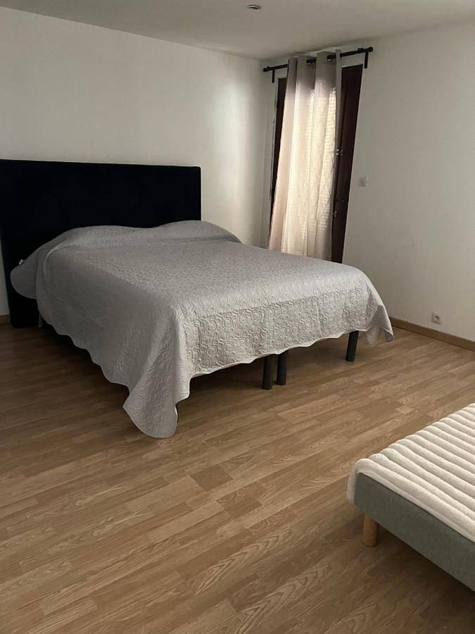 Appartement entier, Bas de villa avec piscine in Mouans-Sartoux, Côte méditerranéenne (France)