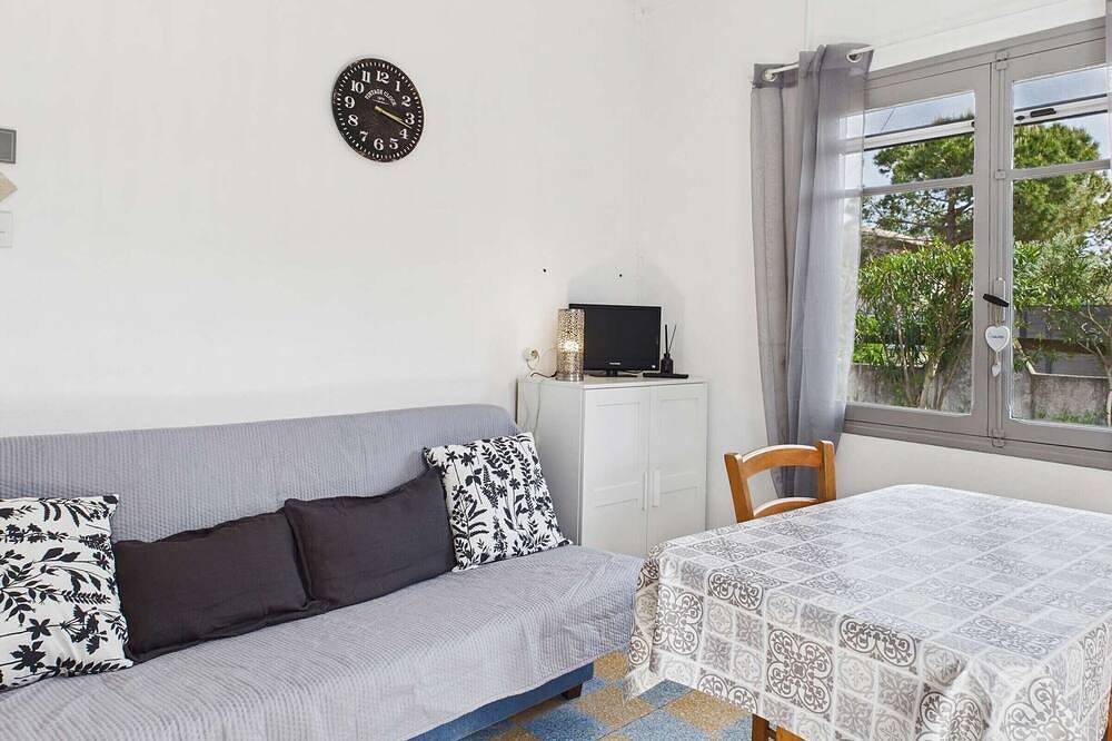 Apartamento entero, Apartamento 2 piezas, terraza grande, 5 personas, estacionamiento, mascotas bienvenidas in Marseillan-Plage, Marseillan