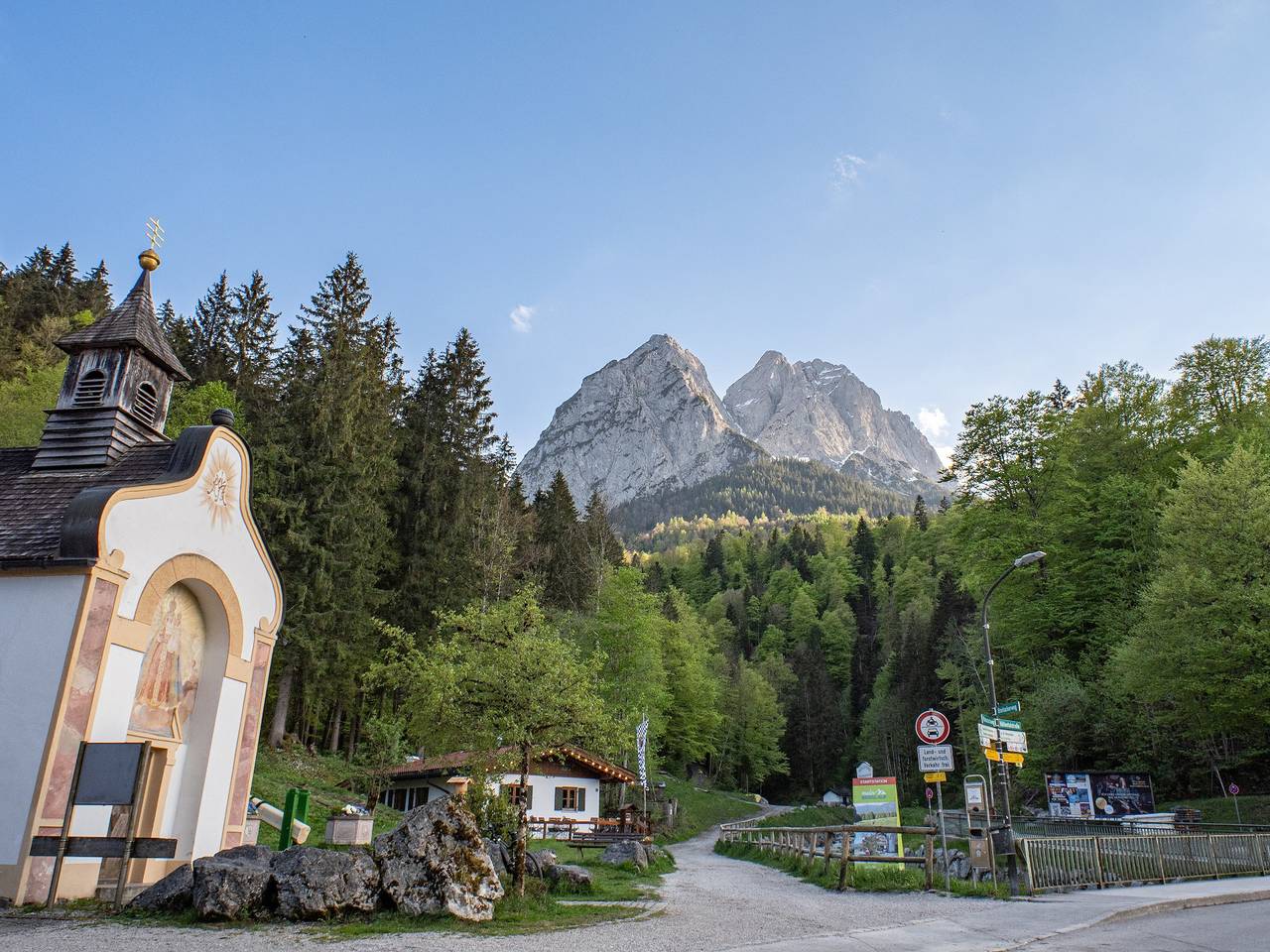 Apartamento entero, Apartamento 'Inge' con vistas a la montaña, terraza privada y Wi-Fi in Grainau, Alpes Bávaros