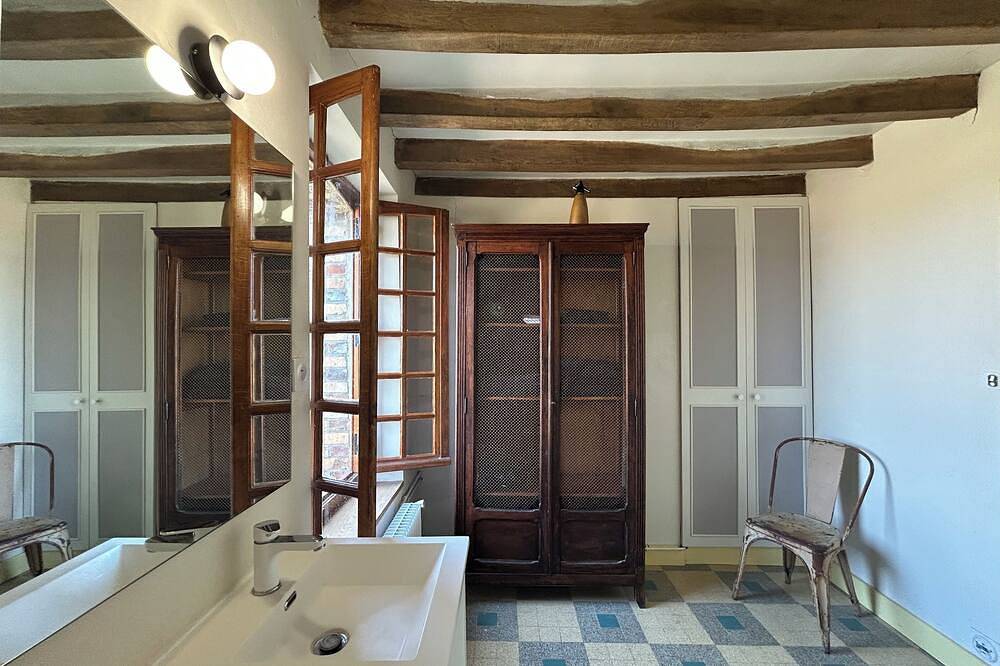 Entire vacation home in Burgundy style: Longère des Daubénys in Yonne