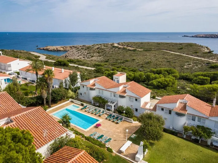 Villa für 6 Personen, mit Pool und Ausblick sowie Garten - 1