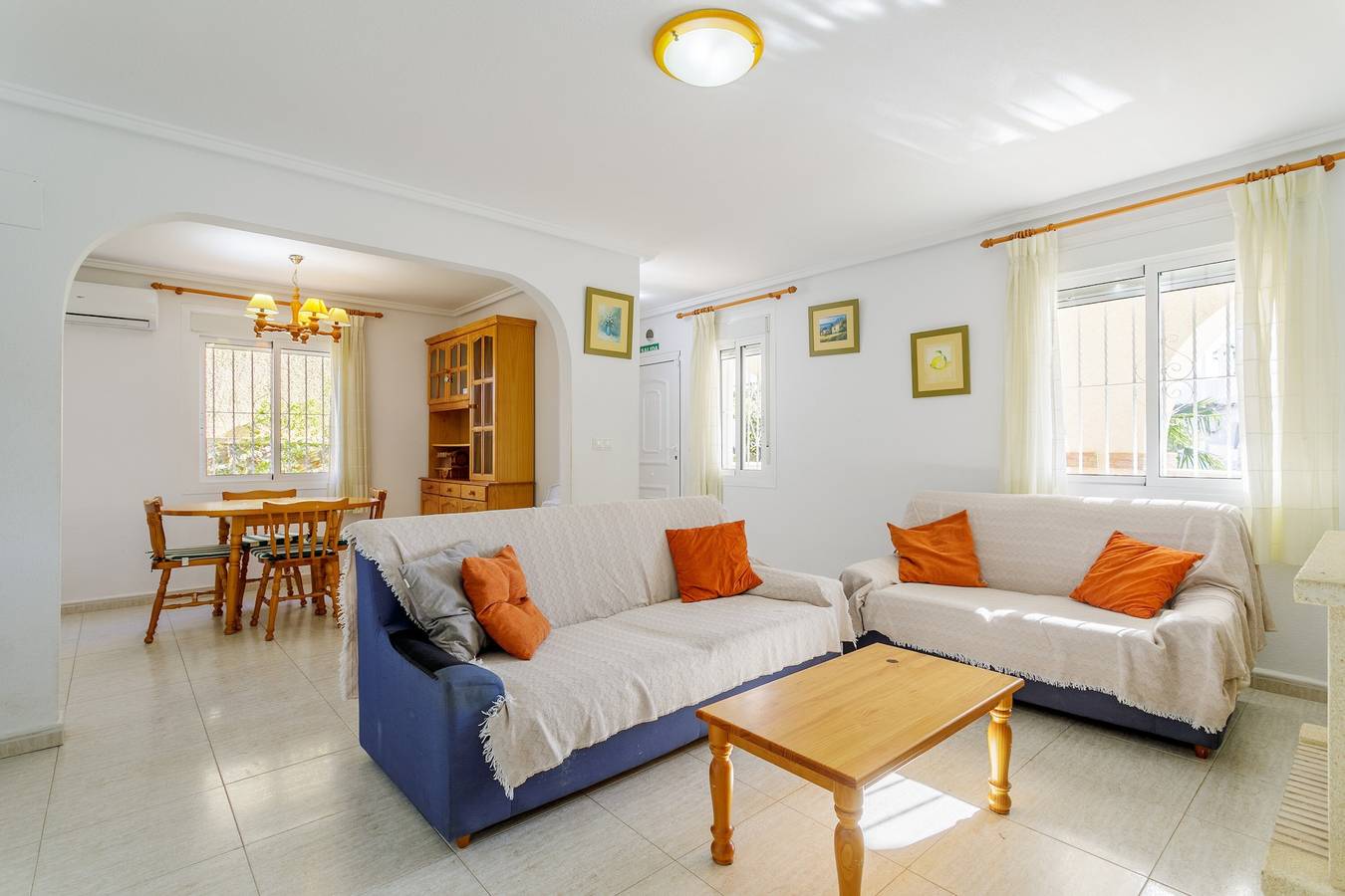 Villa „Bélgica En Gran Alacant“ mit privatem Pool, Wlan und Klimaanlage in Santa Pola, Costa Blanca