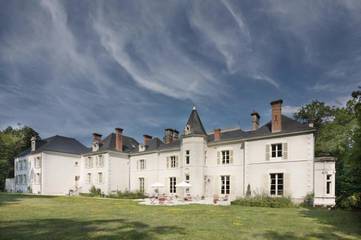 Hôtel pour 4 personnes, avec jacuzzi et jardin à Cellettes