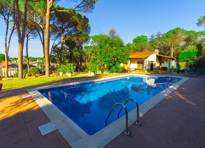 Casa rural para 9 personas, con jardín en Sils - 2