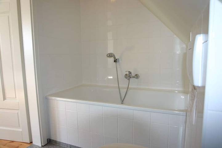 Ferienhaus für 26 Personen, mit Balkon und Garten sowie Pool, mit Haustier in Amt Neuhaus - 3