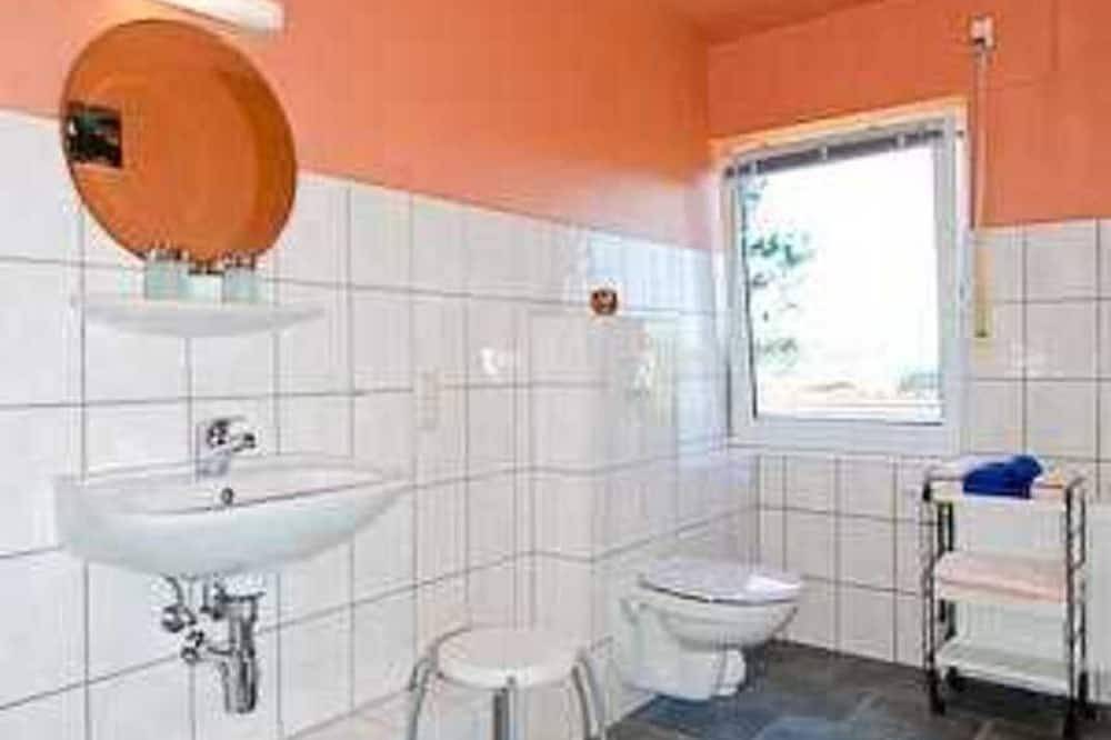 Ganze Wohnung, Apartment im Obergeschoss - Haus Sonnenperle in Utarp in Utarp, Nordseeküste