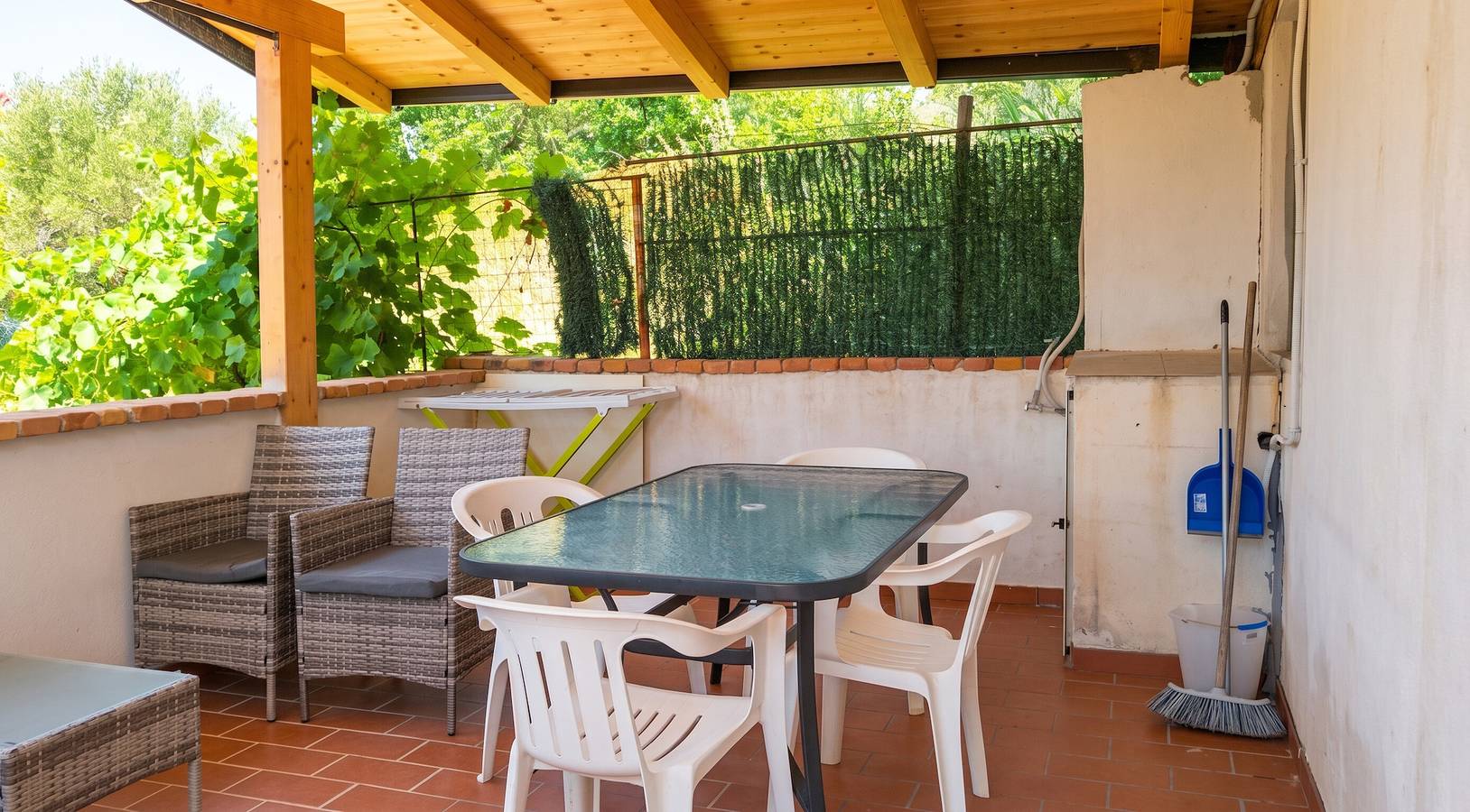 Ganze Wohnung, Charmante Wohnung in Pisciotta mit Terrasse und Parkplatz in Pisciotta, Cilento Coast