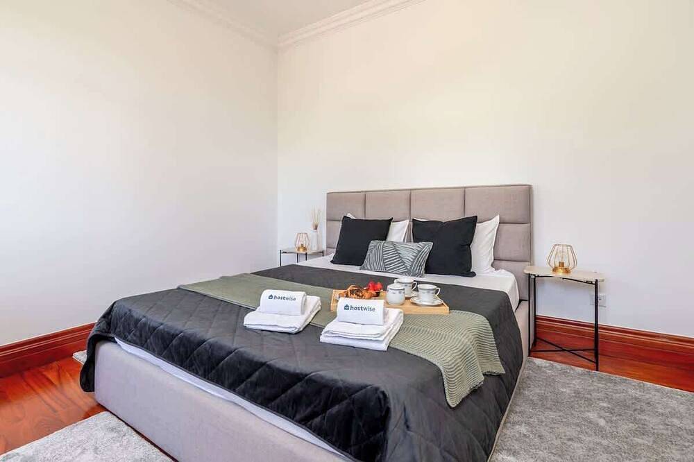 11 Bedroom Villa Retreat in Paredes, Distrito de Porto