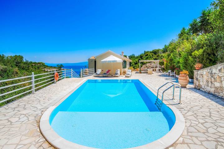 Location de vacances pour 6 personnes, avec jardin et vue dans Paxos - 2
