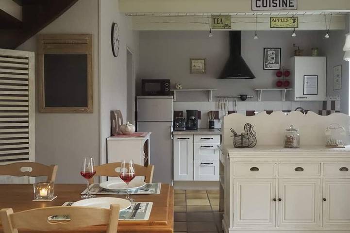 Gîte pour 4 personnes, avec jardin à Le Cloître-Saint-Thégonnec