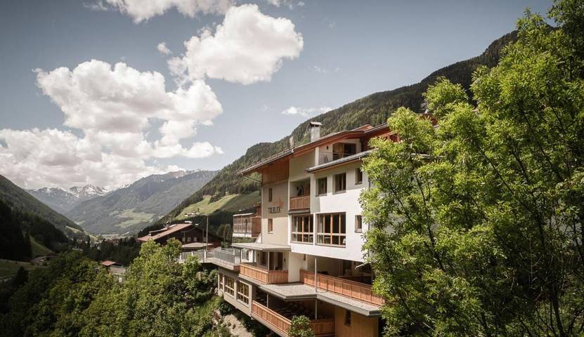 Hôtel pour 4 personnes, avec balcon ainsi que vue et sauna dans San Giacomo