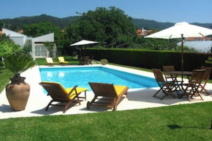 Agriturismo per 4 persone, con giardino in Costa Verde