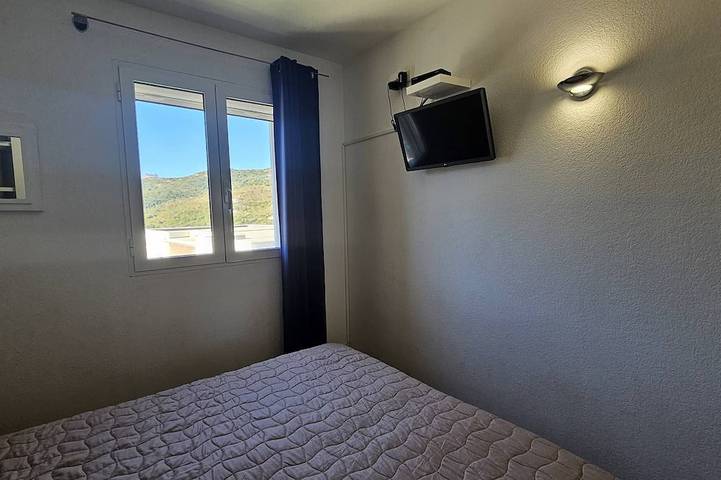 Appartement entier, Appartement Sarah Vue mer- Clim- Wi-fi in Favone, Conca