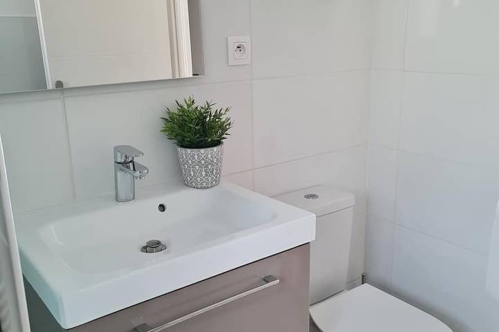 Gîte pour 4 personnes, avec terrasse et jardin à Bédarrides - 4