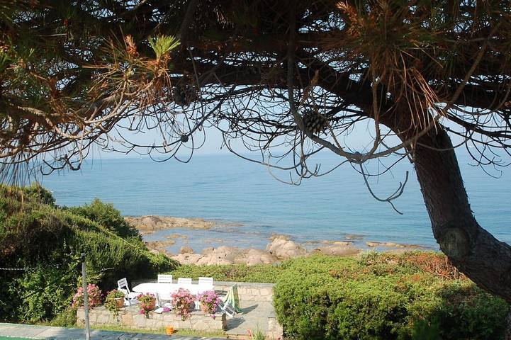 Villa pour 10 personnes, avec Terrasse ainsi que Jardin et Piscine dans Porticcio