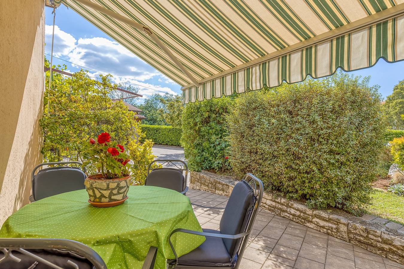 Ganze Wohnung, Apartment A1 with Garden in Kanfanar, Zentralistrien