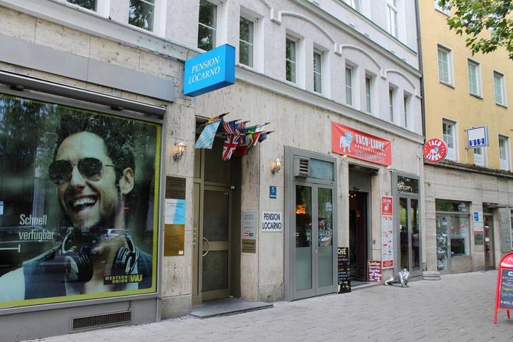 BnB für 3 Personen, mit Ausblick in München