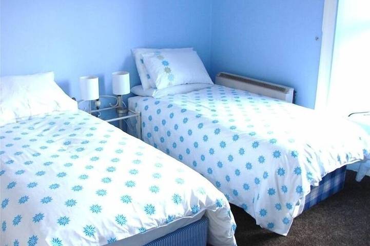 Ganze Wohnung, Victorian Townhouse Apt auf dem Halbmond: perfekt für einen Spaziergang in der Stadt! in Galway, County Galway