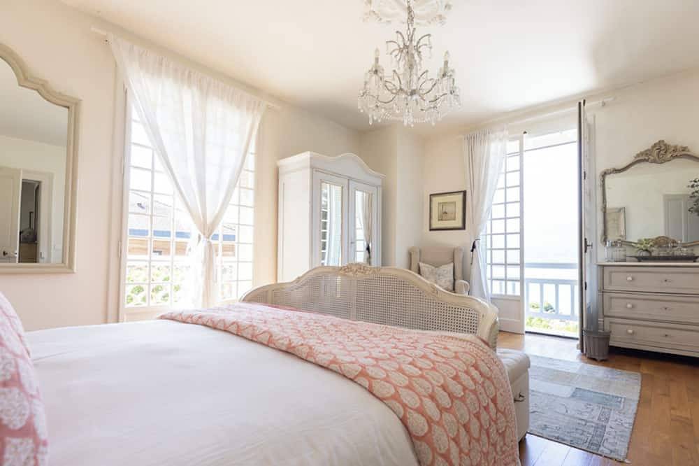 Venez Chez Vous La Villa des Pensières in Veyrier-du-Lac, Annecy region