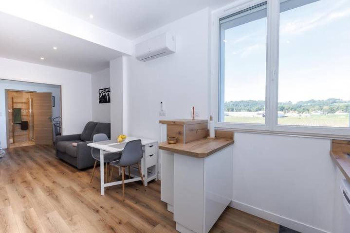 Gîte pour 4 personnes, avec vue à Assat - 4