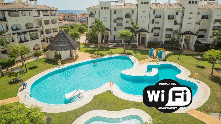 Appartement de vacances pour 4 personnes, avec piscine et balcon - 1