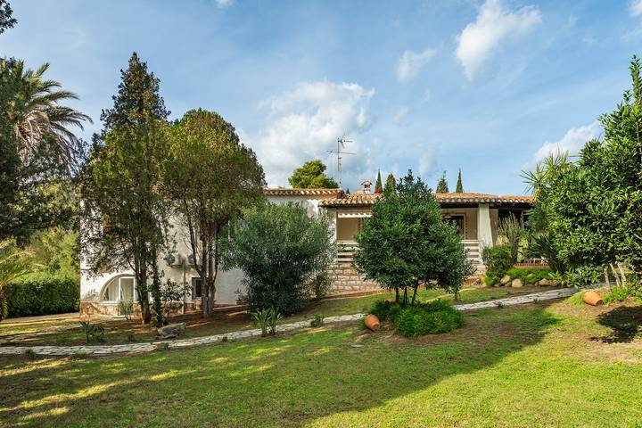 Villa pour 9 personnes, avec jardin à Santa Margherita di Pula