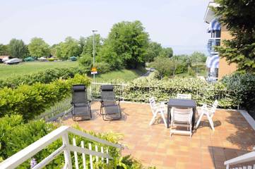 Appartement voor 6 Personen in Lazise, Garda Bergen, Afbeelding 1