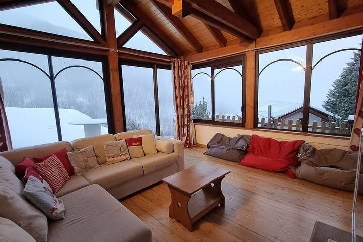Chalet pour 12 personnes, avec terrasse et jardin - 1