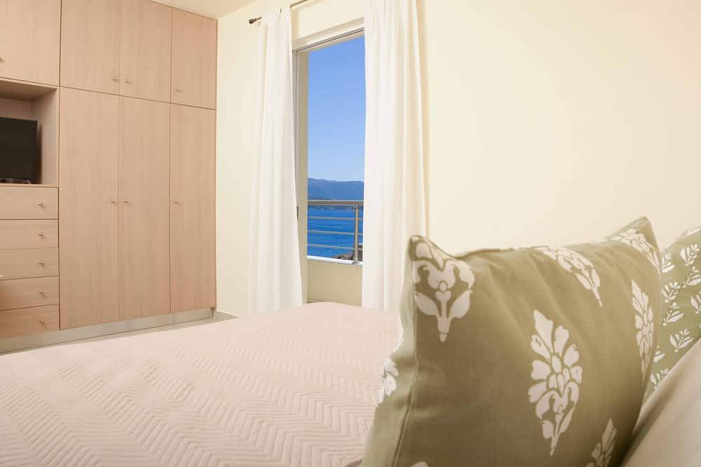 Appartement entier, Oikies. Luxury Apartment with Sea View | private free parking area  in Plage d'Almyros (Agios Nikolaos), Crète du Nord