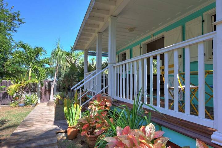 Location de vacances pour 4 personnes, avec jardin et terrasse dans Plage de Trou d'eau - 3